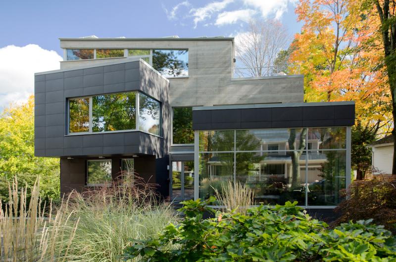 Energy-efficient, high-performance home in Brookline, Mass
