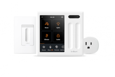 Brilliant smart house Smart Switch and Smart Plug
